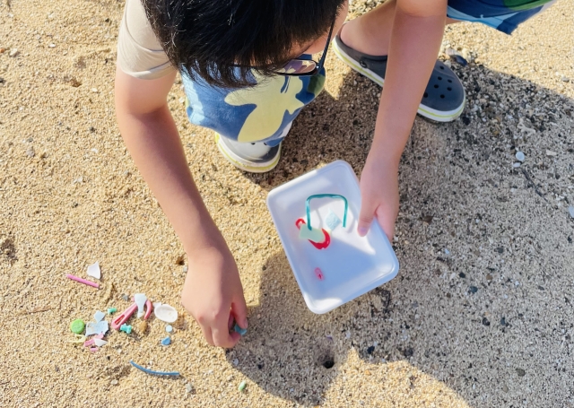 「すーの」さん達とビーチクリーン活動をしたよ♪