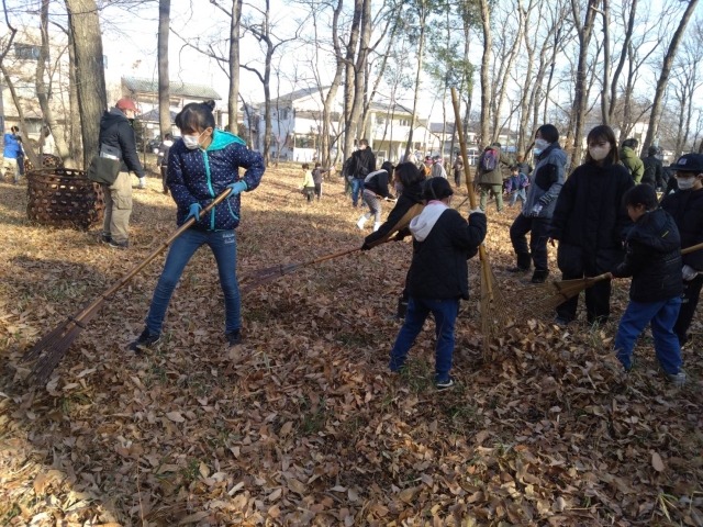 落ち葉はきをしよう