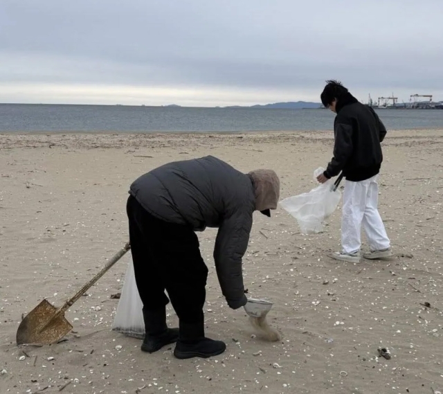 ホットな阿漕浦ネットワークさんの清掃活動